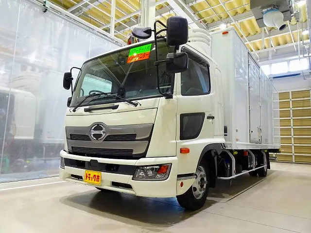 お問合せ管理No.H394　R5 レンジャー 2.25t ワイドベッド付 低温冷凍車 格納ゲート付 リアエアサス 240ps|日野 レンジャー 2KG-FD2ABG(2WD)の写真1