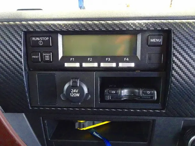 オートAC PS PW SRS ABS 集中ドアロック 左電格ミラー エアサスシート/肘掛け AM/FMラジオ ETC バックモニター アドブルー ターボ 排気ブレーキ |日野 レンジャー 2KG-FD2ABG(2WD)の写真10