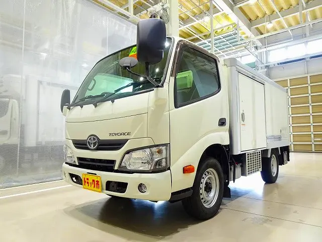 お問合せ管理No.H421　H30 トヨエース 1.35t 4WD FJL Sタイヤ 4No. 低温冷凍車|トヨタ トヨエース LDF-KDY281(4WD)の写真1