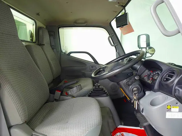 AC PS PW SRS ABS 集中ドアロック 左電格ミラー AM/FMラジオ ETC バックモニター ターボ フォグランプ|トヨタ トヨエース LDF-KDY281(4WD)の写真6