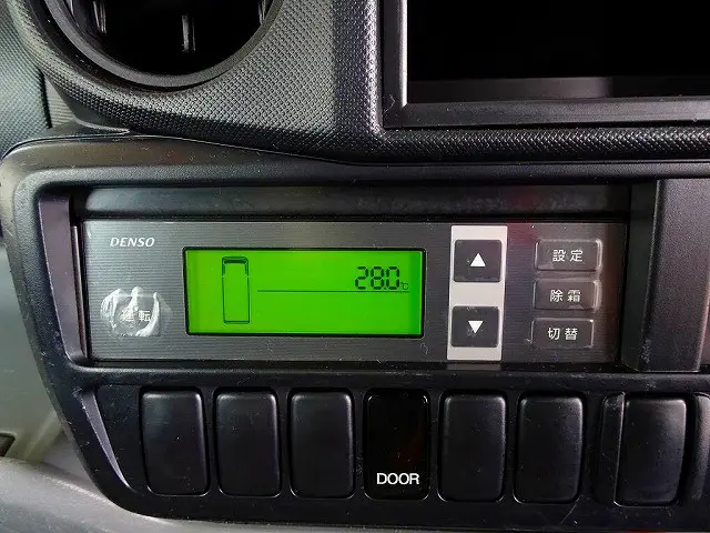 冷凍機操作パネル|トヨタ トヨエース LDF-KDY281(4WD)の写真11