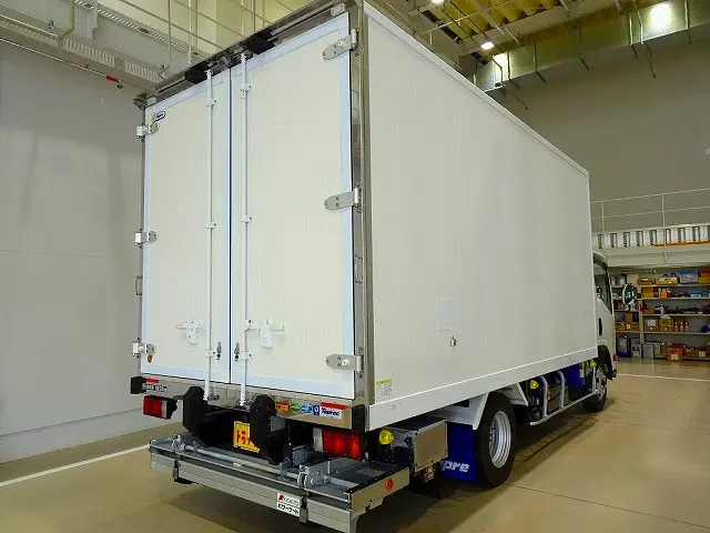 お問合せ管理No.H763 R2 エルフ 1.85t FFL ワイドロング 低温冷凍車 格納ゲート/スタンバイ付|いすゞ エルフ 2RG-NPR88AN(2WD)の写真3