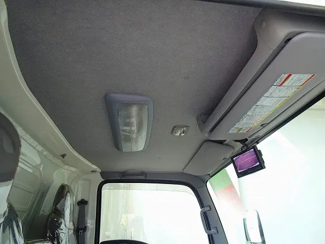 室内蛍光灯|いすゞ エルフ 2RG-NPR88AN(2WD)の写真15