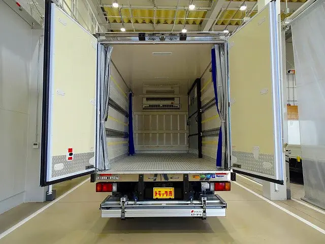 東プレ/H206660 リア観音扉/90度ストッパー付 箱厚み8cm 冷凍機/東プレ/XV32LSC-P ±30度設定 -10度確認 格納ゲート/1,000kg 極東開発/CG1001G-B3MRA2|いすゞ エルフ 2RG-NPR88AN(2WD)の写真21