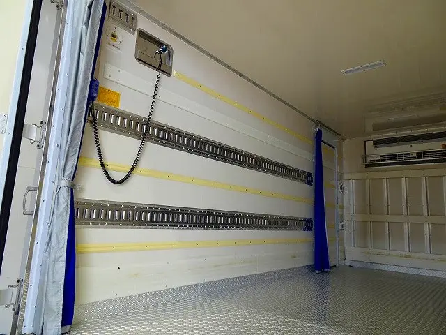 ステンレス製ラッシングレール2段(60cm/120cm)|いすゞ エルフ 2RG-NPR88AN(2WD)の写真25