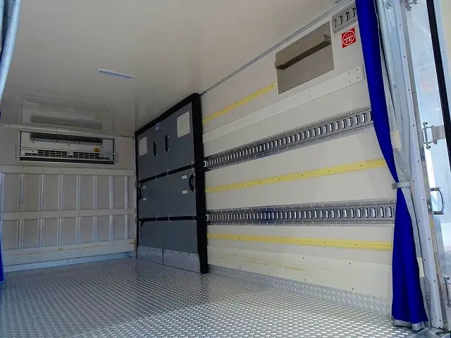 ステンレス製ラッシングレール2段(60cm/120cm)|いすゞ エルフ 2RG-NPR88AN(2WD)の写真26