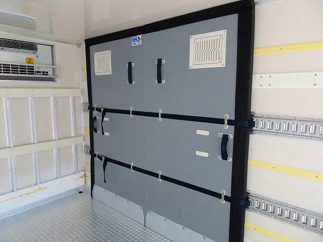 脱着式仕切り扉付|いすゞ エルフ 2RG-NPR88AN(2WD)の写真27