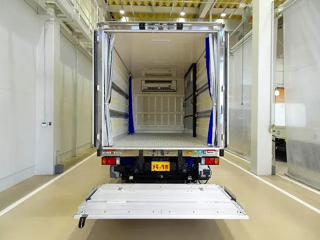 格納ゲート 1,000kg 極東開発/CG1001G-B3MRA2 リモコン付 カートストッパー/サイドガード付 長:135cm 幅:191cm 左シャシリア/荷室内PGスイッチコード |いすゞ エルフ 2RG-NPR88AN(2WD)の写真34