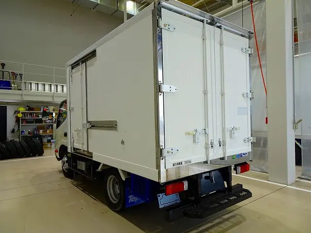 お問合せ管理No.H822 R2 デュトロ 1.95t FJL 標準 低温冷凍車 スタンバイ付 総重量5t未満|日野 デュトロ 2RG-XZC605M(2WD)の写真4