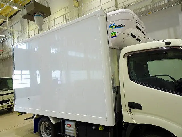 荷台内寸：301×166×176　床ステンレス　左サイドスライドドア(159cm/82cm)　ステンレス製ラッシングレール1段(80cm)　水抜き穴前1対　荷室灯1個　±30度設定　-14度確認|日野 デュトロ 2KG-XZU605M(2WD)の写真29