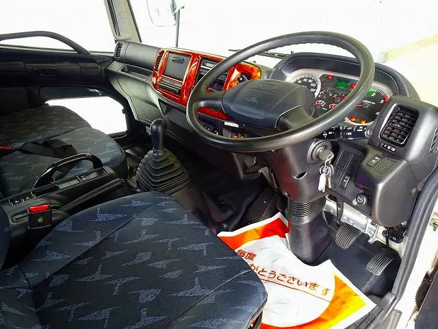 オートAC PS PW SRS ABS 集中ドアロック 左電格ミラー AM/FMラジオ ETC2.0 ターボ 排気ブレーキ 坂道発進補助装置 アイドリングストップ フォグランプ 室内蛍光灯/カーテン|日野 レンジャー TKG-FD7JGAA(2WD)の写真5