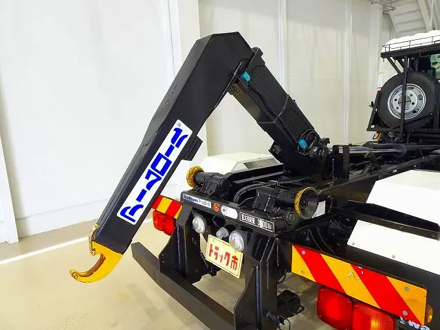 アームロール 新明和 CCA44-30 F701450251 キャブバックステップ付 作業灯1個|日野 レンジャー TKG-FD7JGAA(2WD)の写真31