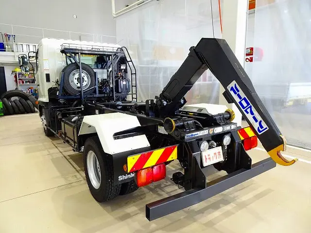 アームロール 新明和 CCA44-30 F701450251 キャブバックステップ付 作業灯1個|日野 レンジャー TKG-FD7JGAA(2WD)の写真33