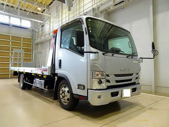 いすゞ エルフ 2RG-NPR88AN(2WD)の写真2