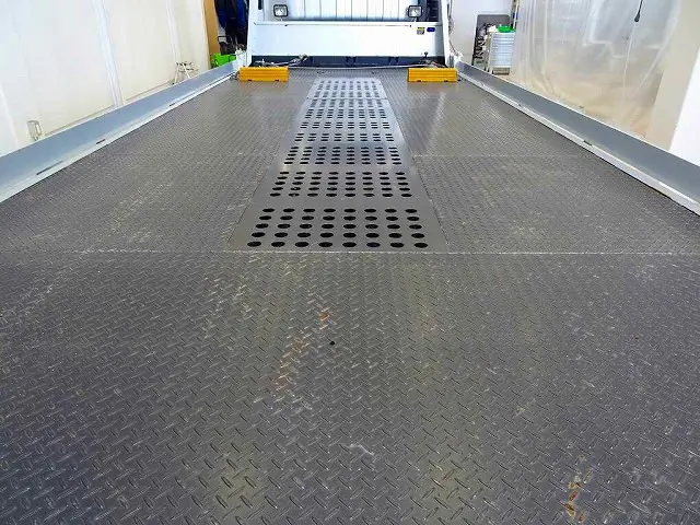 いすゞ エルフ 2RG-NPR88AN(2WD)の写真22