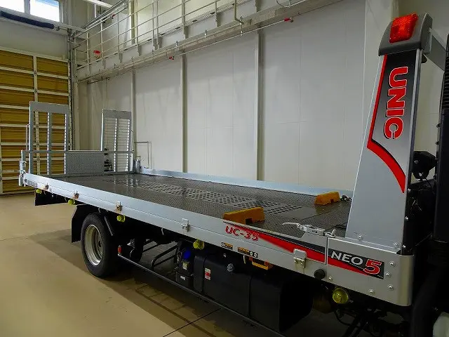 いすゞ エルフ 2RG-NPR88AN(2WD)の写真23