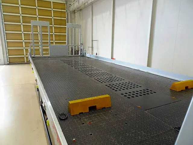 いすゞ エルフ 2RG-NPR88AN(2WD)の写真26