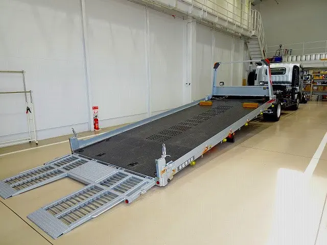 いすゞ エルフ 2RG-NPR88AN(2WD)の写真33