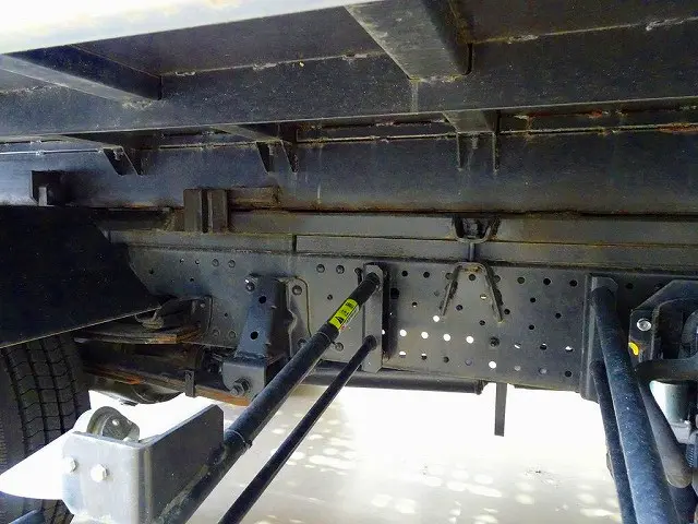 いすゞ エルフ 2RG-NPR88AN(2WD)の写真42