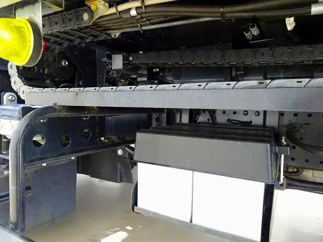 いすゞ エルフ 2RG-NPR88AN(2WD)の写真46