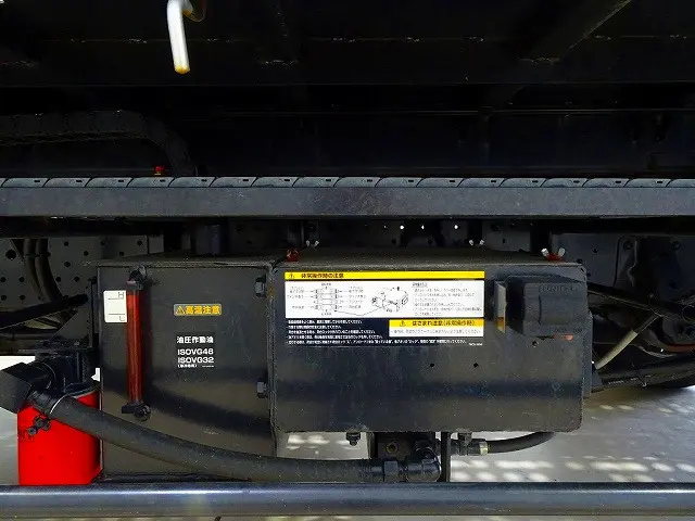 いすゞ エルフ 2RG-NPR88AN(2WD)の写真48