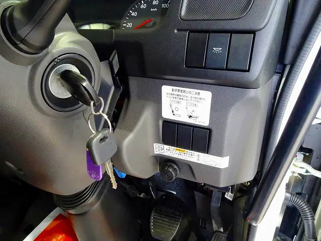いすゞ フォワード 2RG-FRR90S4(2WD)の写真19