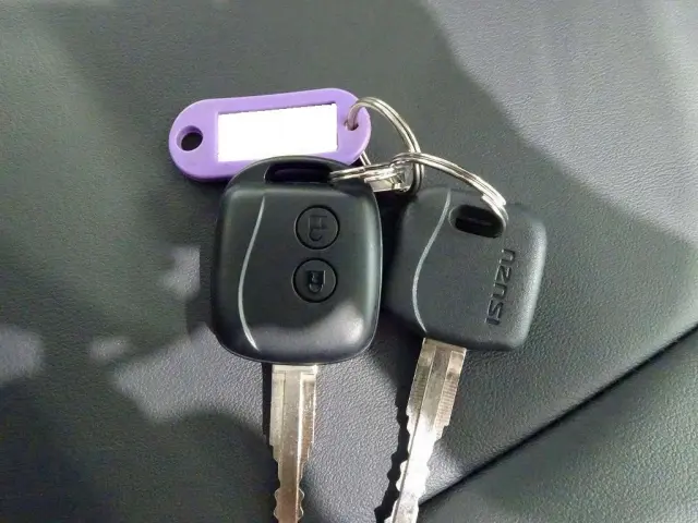 いすゞ フォワード 2RG-FRR90S4(2WD)の写真45