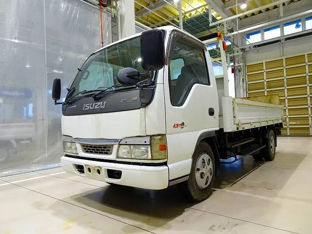 いすゞ エルフ KRーNKR81LV(2WD)の写真1