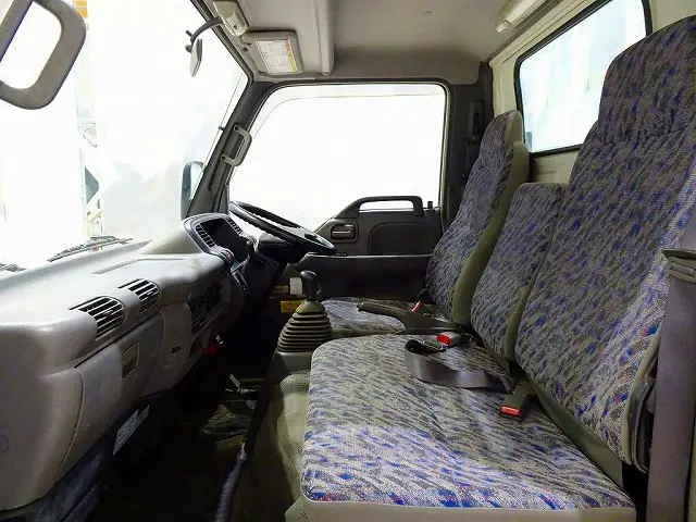 いすゞ エルフ KRーNKR81LV(2WD)の写真8