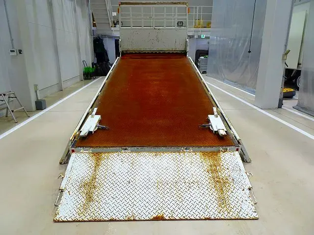 荷台内寸:440×180×40 古河ユニック/UC-28FS 三方開 左右リア支柱脱着可 荷台床縞鋼板 前立て鳥居鉄板張り/上部枕木/作業灯1個|いすゞ エルフ KRーNKR81LV(2WD)の写真22