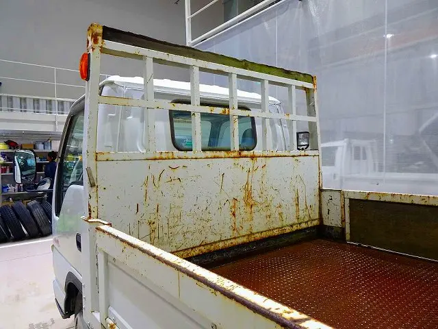 いすゞ エルフ KRーNKR81LV(2WD)の写真24