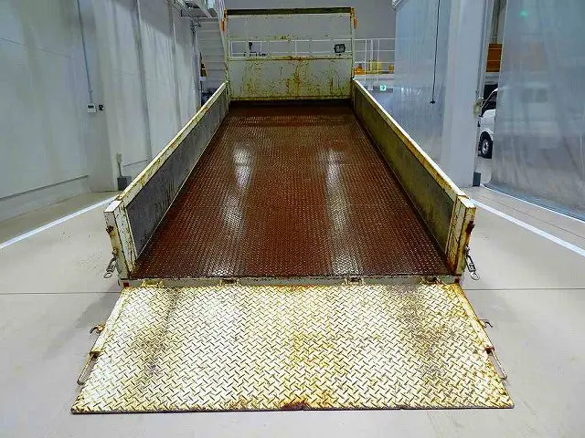 いすゞ エルフ KRーNKR81LV(2WD)の写真31