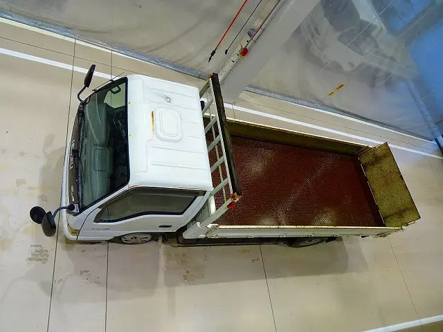 いすゞ エルフ KRーNKR81LV(2WD)の写真34