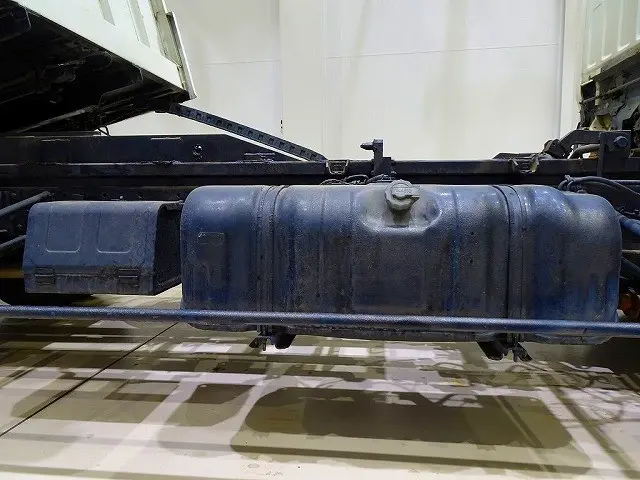 いすゞ エルフ KRーNKR81LV(2WD)の写真37