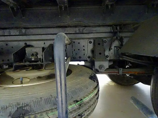 いすゞ エルフ KRーNKR81LV(2WD)の写真44