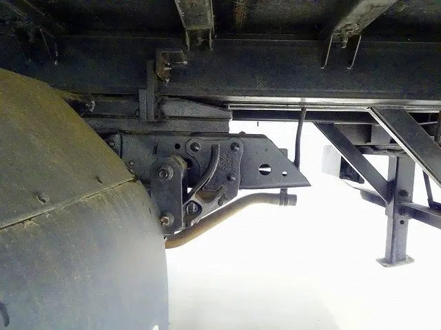 いすゞ エルフ KRーNKR81LV(2WD)の写真45