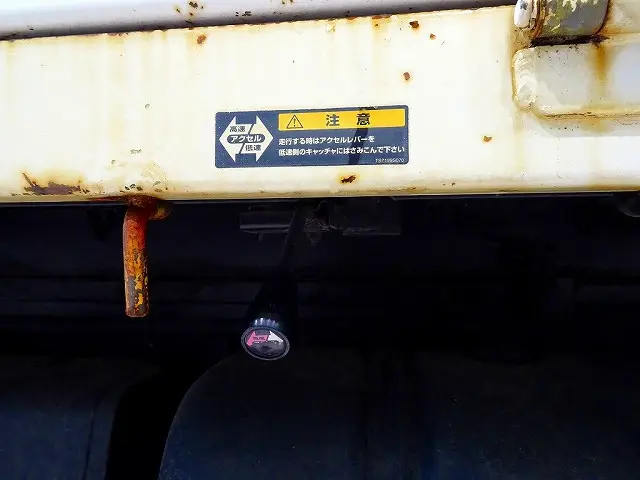 いすゞ エルフ KRーNKR81LV(2WD)の写真47