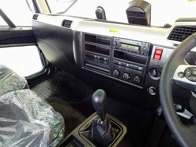 AAC　PS　PW　SRS　ABS　キーレス　左電格ミラー　AM/FM　バックモニター　アドブルー　排気ブレーキ　EZGO　車線逸脱警報装置　衝突被害軽減ブレーキ　フォグランプ　室内LED灯/カーテン|三菱 ファイター 2KG-FK72F(2WD)の写真9