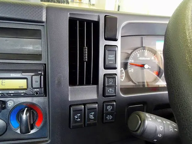 いすゞ エルフ 2RG-NPR88AN(2WD)の写真12