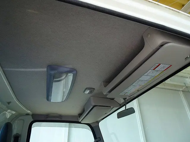 いすゞ エルフ 2RG-NPR88AN(2WD)の写真13