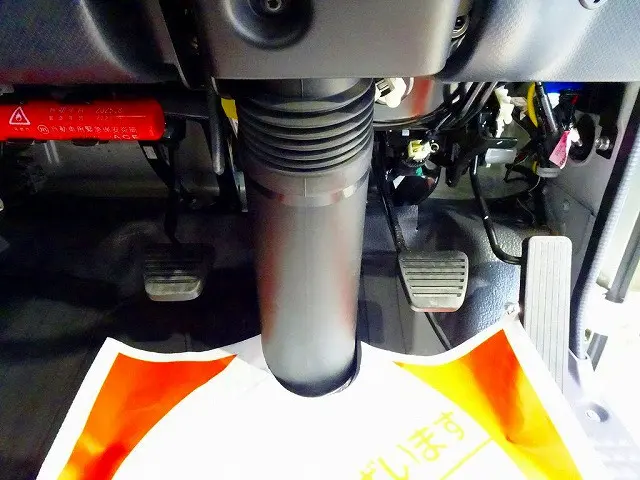 いすゞ エルフ 2RG-NPR88AN(2WD)の写真14