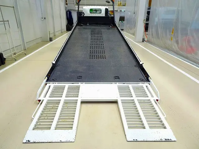 荷台内寸：567×207×11　古河ユニック/Neo5　UC-35NERS　ラジコン/ウインチ付　床フック12個　荷台タイヤ止め2個　作業灯2個　大型ミラー1個　荷締めワイヤーガチャ2個|いすゞ エルフ 2RG-NPR88AN(2WD)の写真30