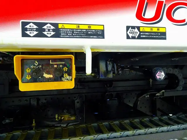 荷台内寸：567×207×11　古河ユニック/Neo5　UC-35NERS　ラジコン/ウインチ付　床フック12個　荷台タイヤ止め2個　作業灯2個　大型ミラー1個　荷締めワイヤーガチャ2個|いすゞ エルフ 2RG-NPR88AN(2WD)の写真36