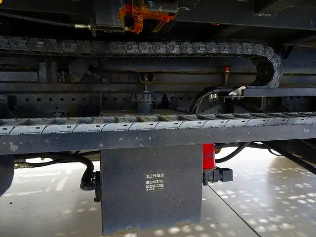 いすゞ エルフ 2RG-NPR88AN(2WD)の写真47