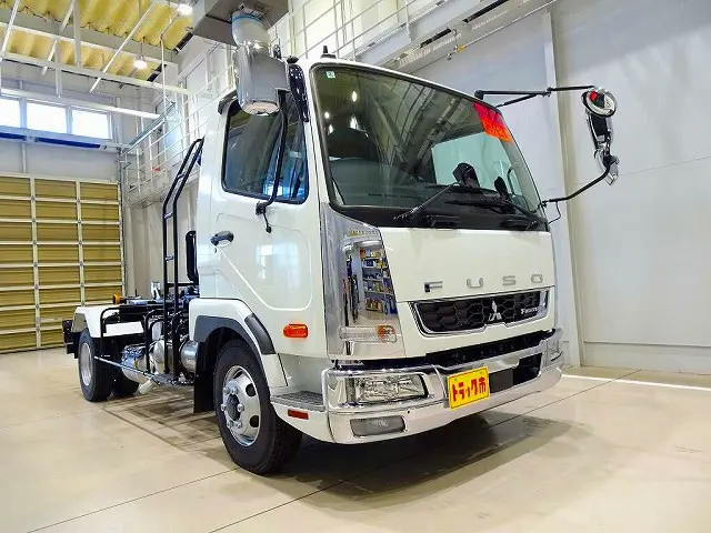 お問合せ管理No.J915 R7 ファイター 3.45t 標準ベッドレス アームロール 220ps 未使用車|三菱 ファイター 2KG-FK72F(2WD)の写真2