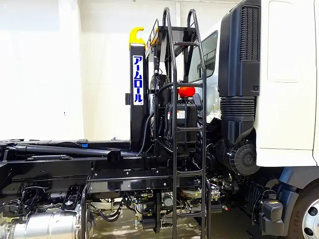 アームロール 新明和 CCA44-31 F2501521650 キャブバックステップ付 作業灯1個|日野 レンジャー 2KG-FD2ABA(2WD)の写真26