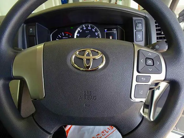 トヨタ ハイエースバン 3DF-GDH206V(4WD)の写真16