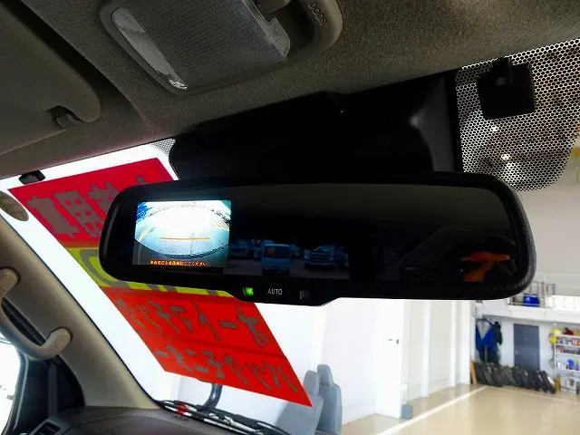 ルームミラー式バックモニター|トヨタ ハイエースバン 3DF-GDH206V(4WD)の写真16