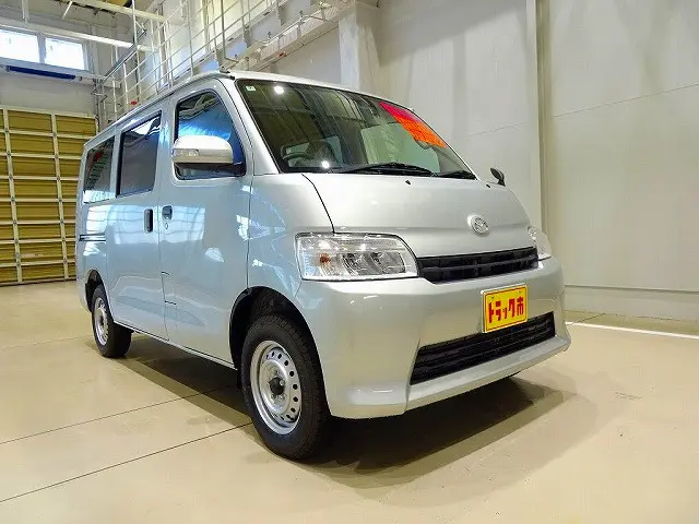 管理No.K023　R7 ボンゴバン DX 0.7t 4WD 2/5人乗り 5ドア ガソリン|マツダ ボンゴバン 5BF-S413Z(4WD)の写真2