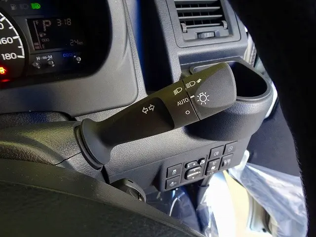 マツダ ボンゴバン 5BF-S413Z(4WD)の写真16